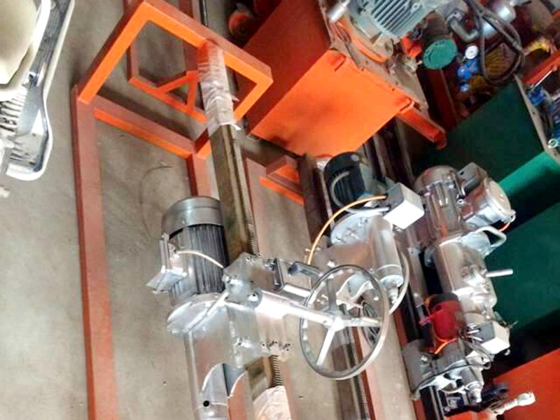 鉆孔機(jī)倒轉(zhuǎn)怎么回事？有哪些危害？